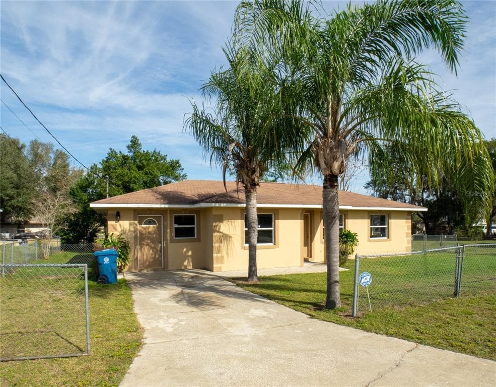2404 WINGER AVENUE HAINES CITY, FL 33844