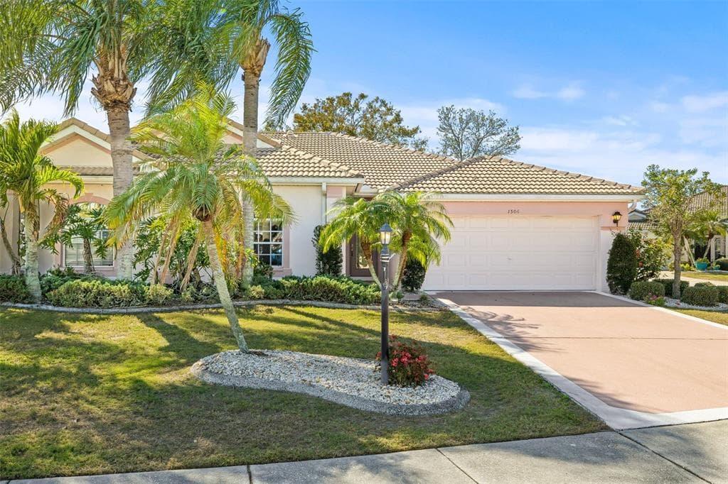 1504 KELLIWOOD COURT SUN CITY CENTER, FL 33573