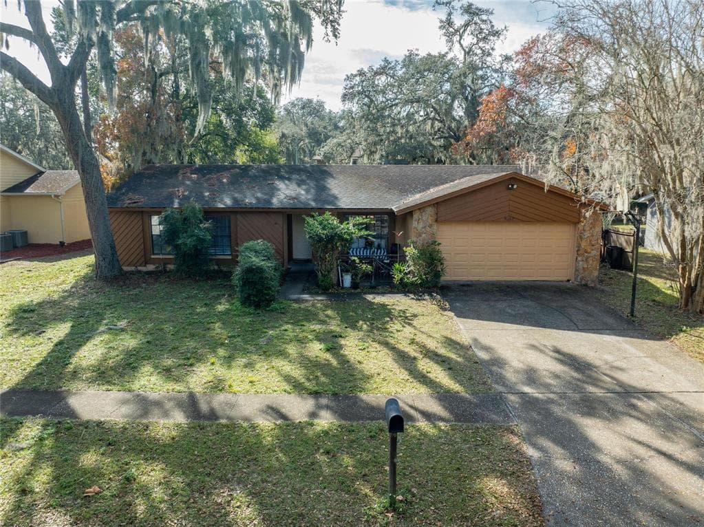 9607 WOODLAND RIDGE DRIVE TEMPLE TERRACE, FL 33637