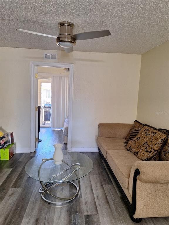 7927 KOSI PALM PLACE UNIT 201 TAMPA, FL 33615