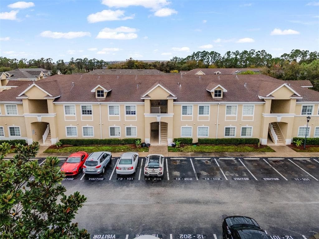 6413 HOLLYDALE PLACE UNIT 102 RIVERVIEW, FL 33578
