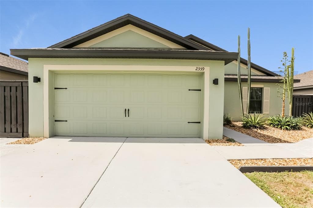 2359 BRACKNELL FOREST TRAIL TAVARES, FL 32778