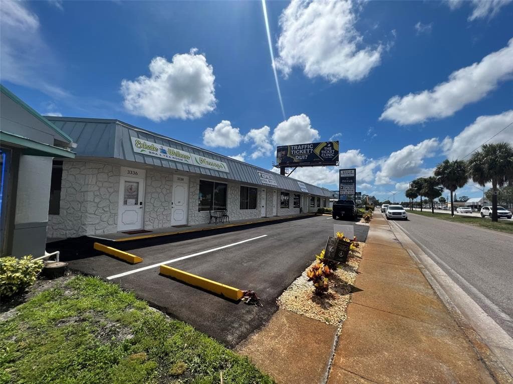 3334 TYRONE BOULEVARD N ST PETERSBURG, FL 33710