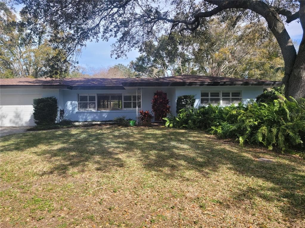 1818 BEVERLY CIRCLE N CLEARWATER, FL 33764