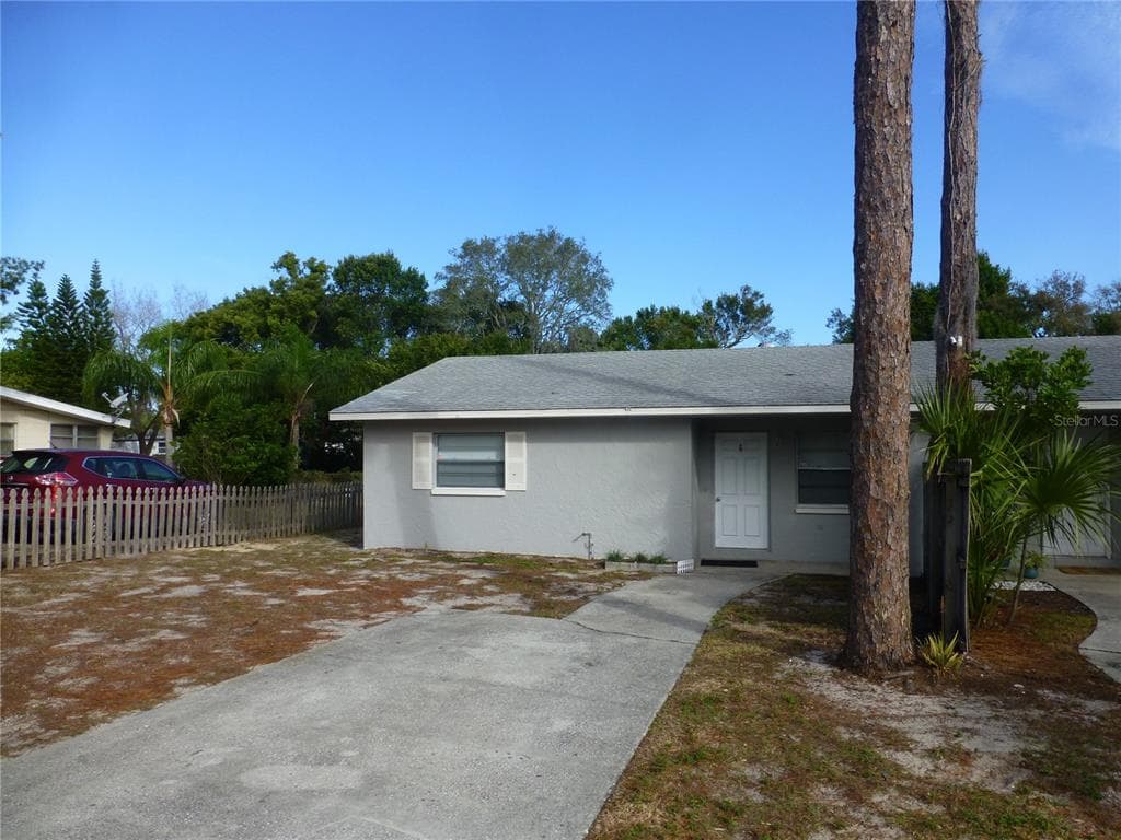 197 HIGHLAND ROAD UNIT B TARPON SPRINGS, FL 34689