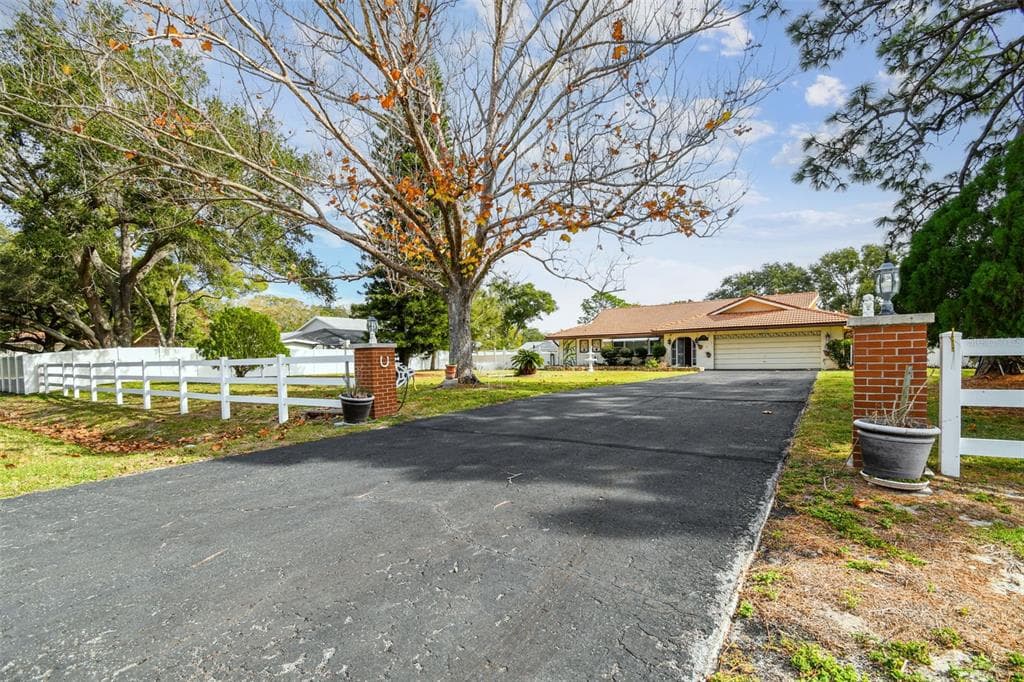 1781 KENESAW LANE CLEARWATER, FL 33765