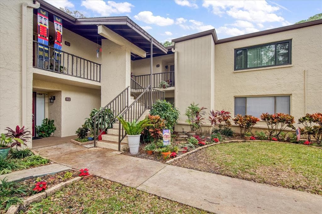 700 STARKEY ROAD UNIT 911 LARGO, FL 33771
