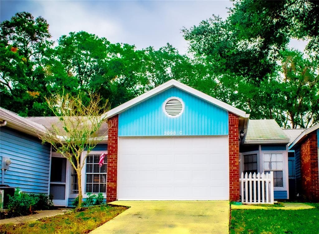 3098 BEECHER DRIVE E UNIT C PALM HARBOR, FL 34683
