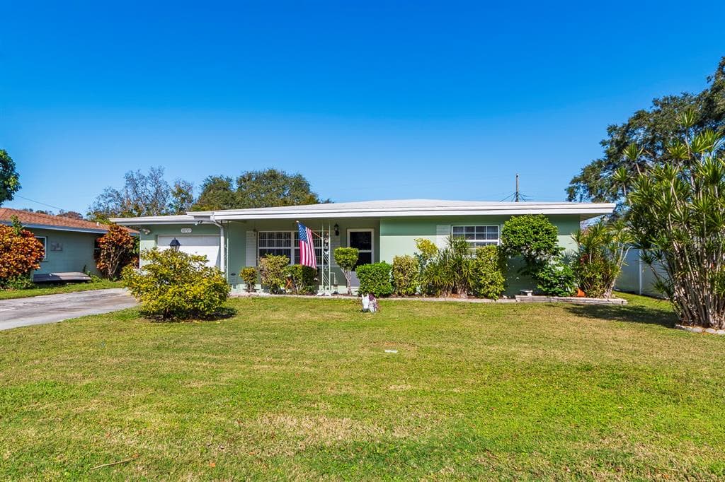 10725 59TH AVENUE SEMINOLE, FL 33772