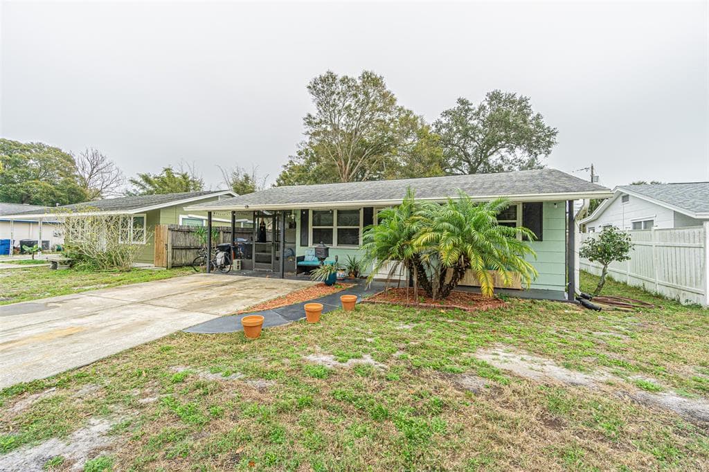 7970 26TH AVENUE N ST PETERSBURG, FL 33710