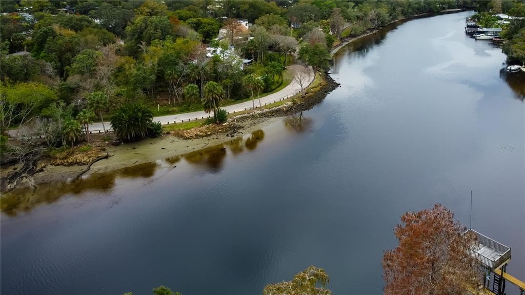5422 N RIVER SHORE DRIVE TAMPA, FL 33603
