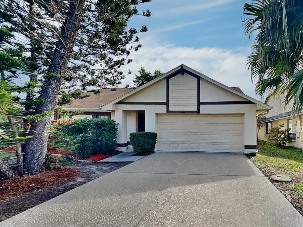 1912 CORAL TREE COURT BRANDON, FL 33511