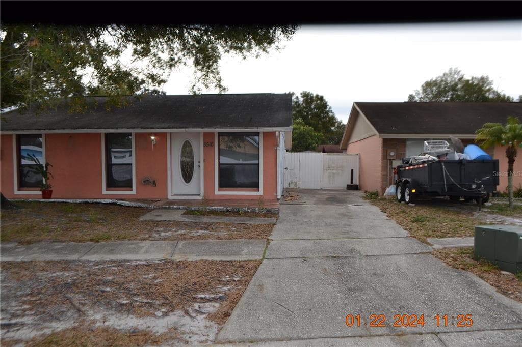 8516 CATALINA DRIVE TAMPA, FL 33615