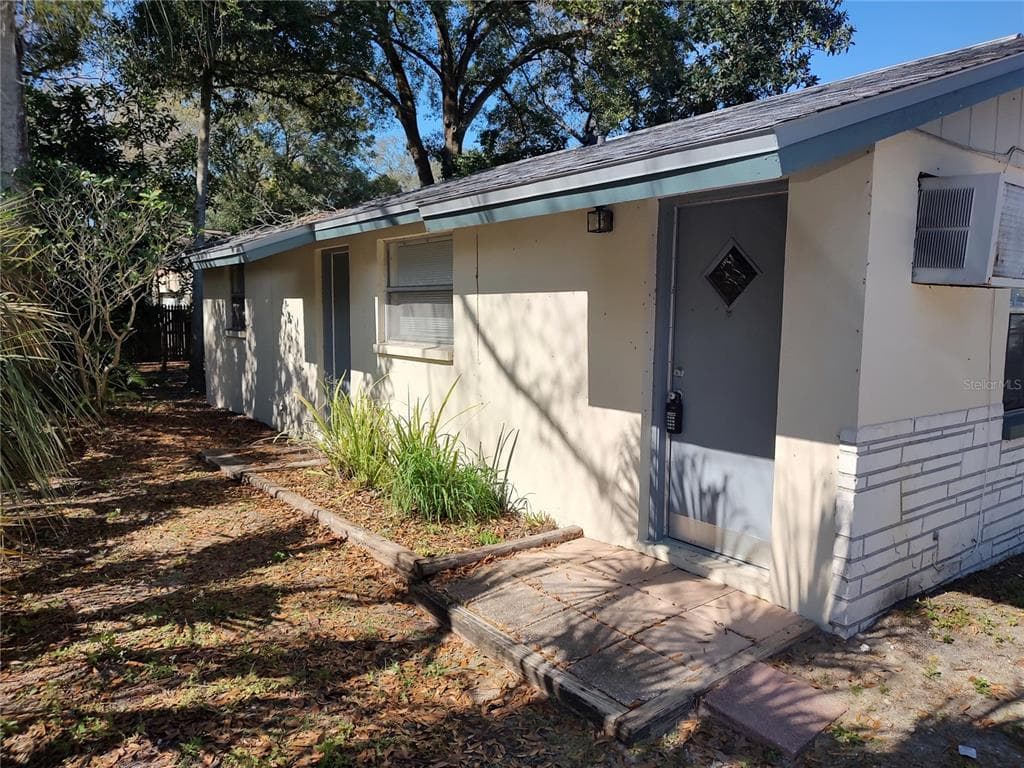 9610 N 12TH STREET UNIT A TAMPA, FL 33612