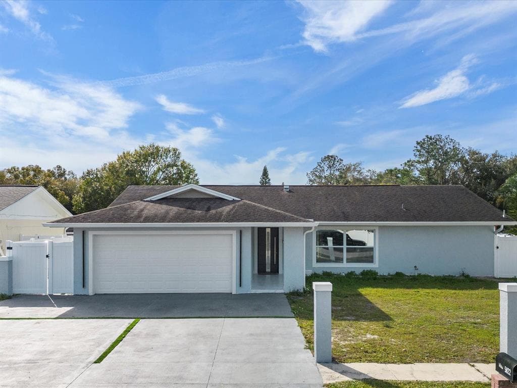 5022 LANDSMAN AVENUE TAMPA, FL 33625