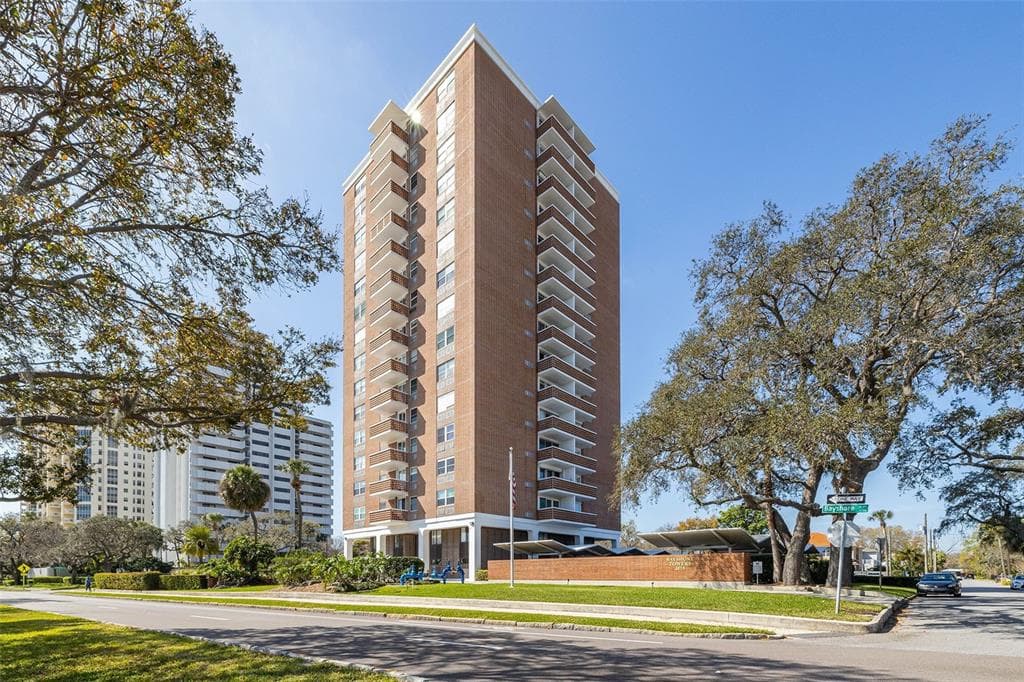 4015 BAYSHORE BOULEVARD UNIT 6A TAMPA, FL 33611