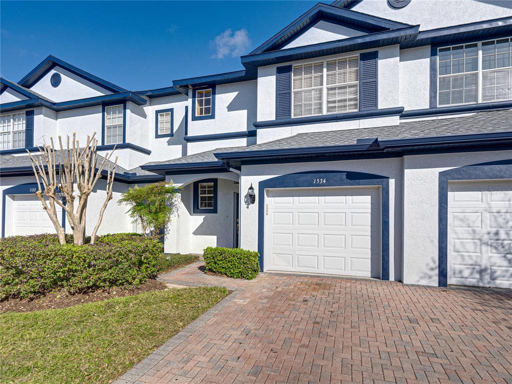 1534 SUMMERGATE DRIVE VALRICO, FL 33594