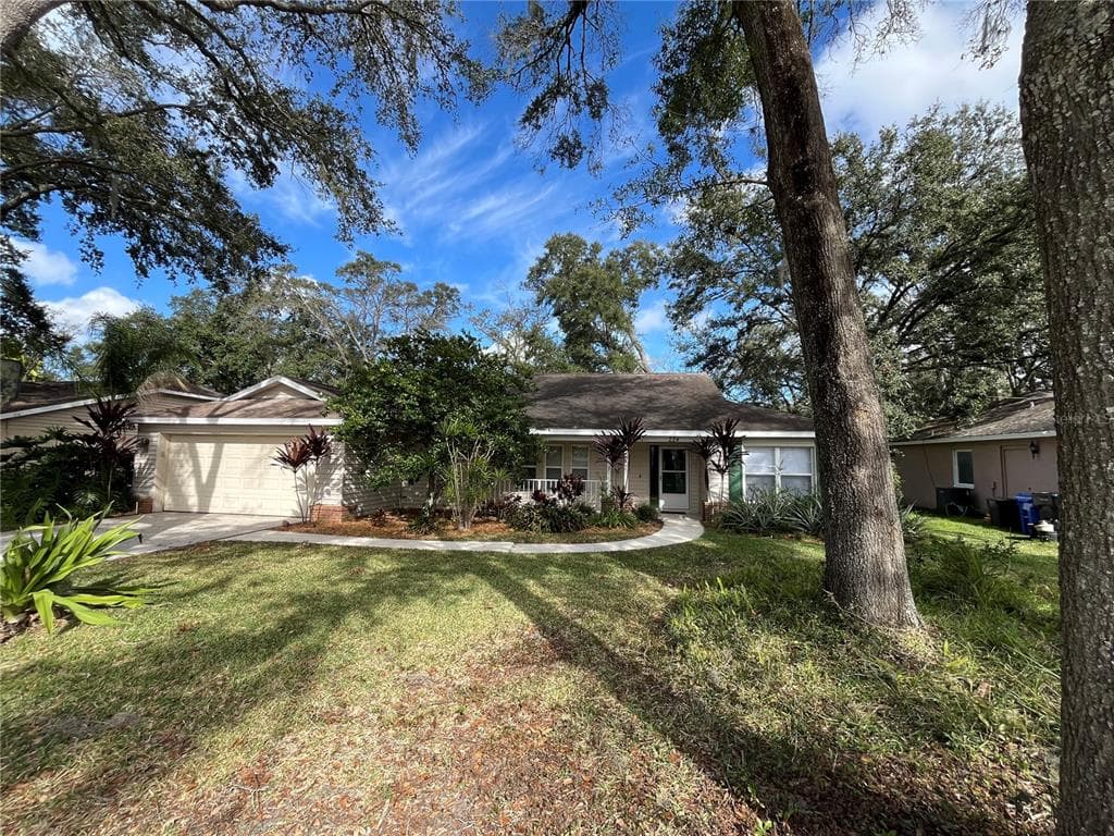 224 BRYAN OAK AVENUE BRANDON, FL 33511