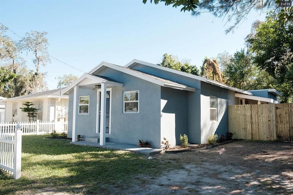 1703 E NEW ORLEANS AVENUE TAMPA, FL 33610