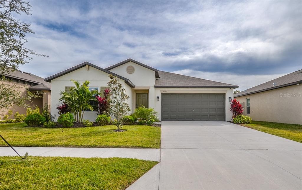 5490 BLUE AZURE DRIVE WIMAUMA, FL 33598