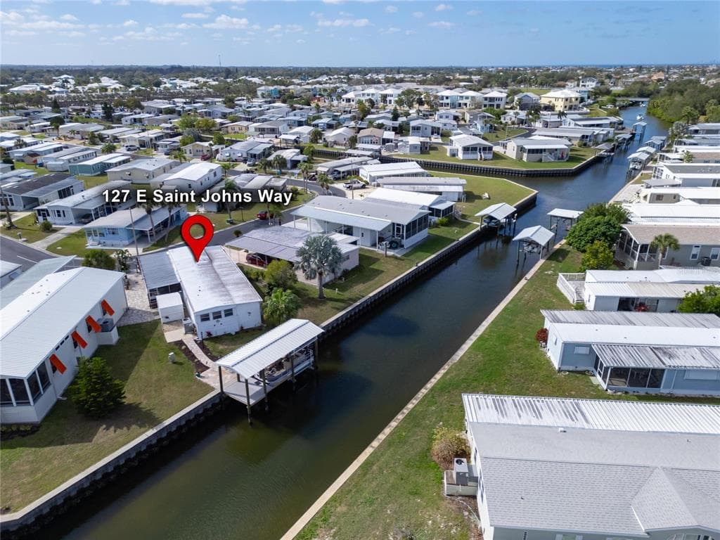 127 E SAINT JOHNS WAY APOLLO BEACH, FL 33572