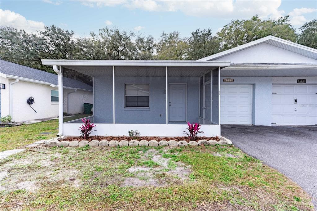 4719 SILVER CIRCLE ZEPHYRHILLS, FL 33541