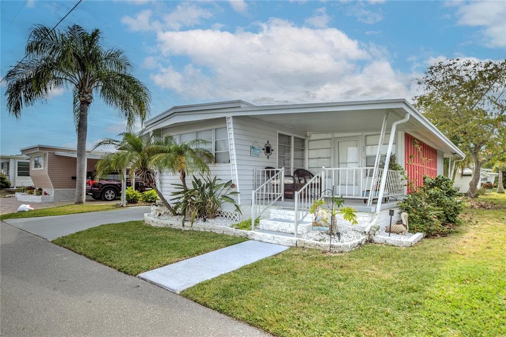 18675 US HIGHWAY 19 N UNIT 348 CLEARWATER, FL 33764