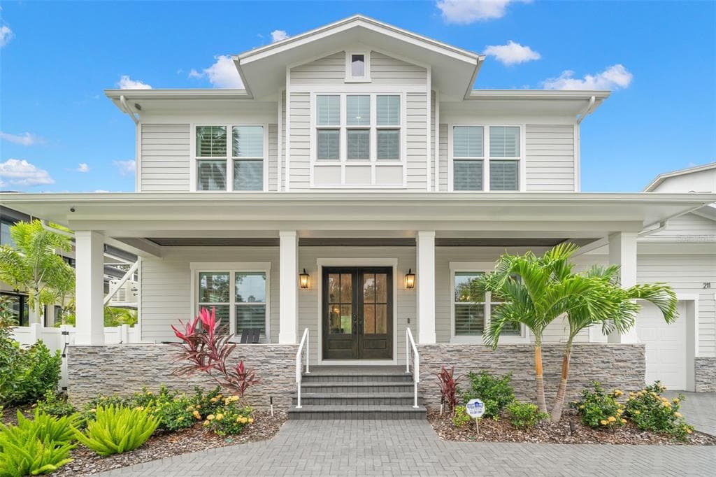 211 S HUBERT AVENUE TAMPA, FL 33609