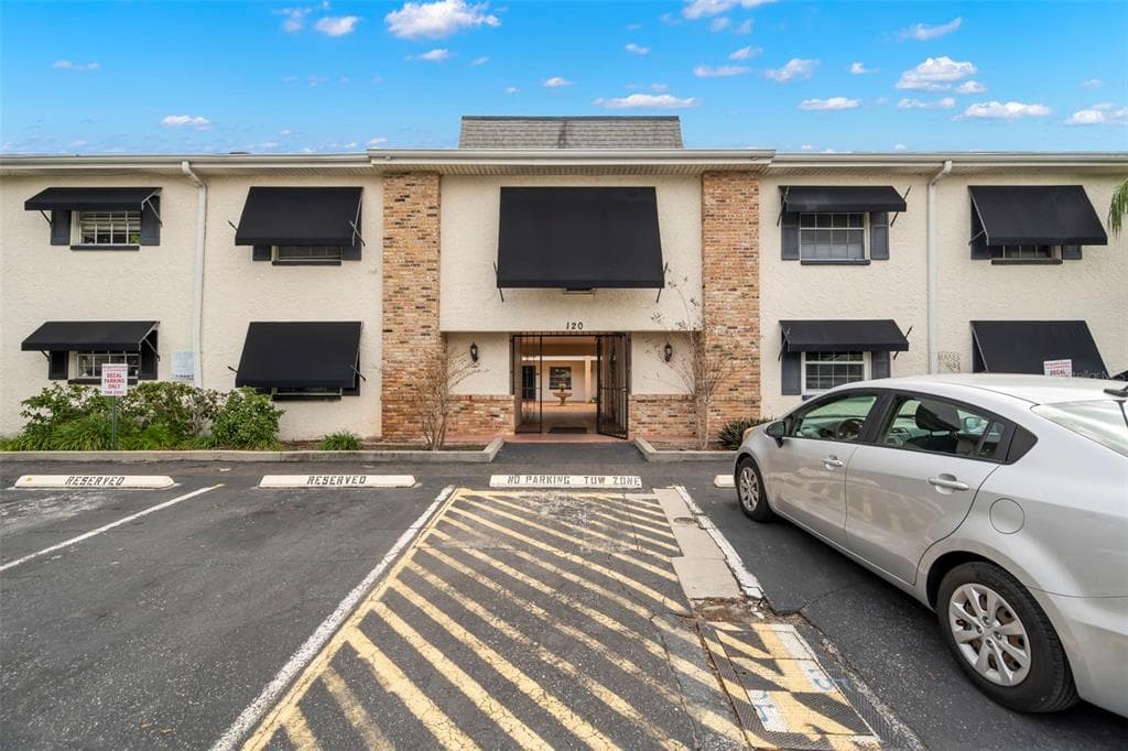 120 S CHURCH AVENUE UNIT 110 TAMPA, FL 33609