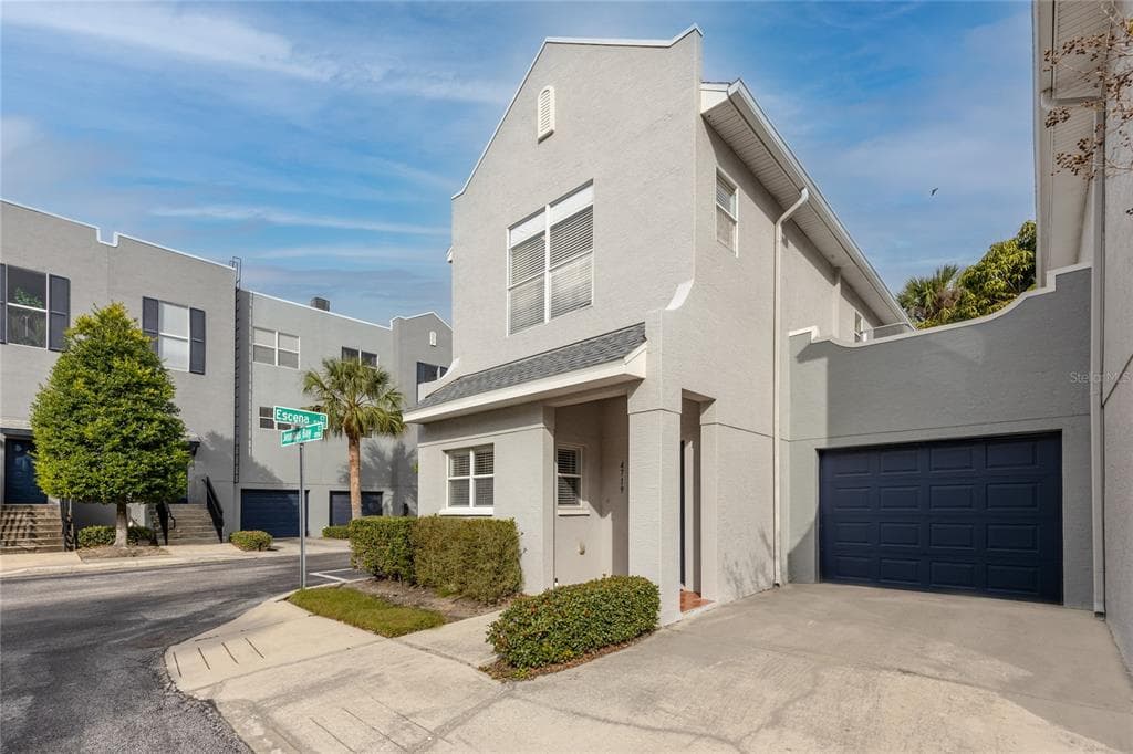4719 JENNINGS BAY COURT TAMPA, FL 33611