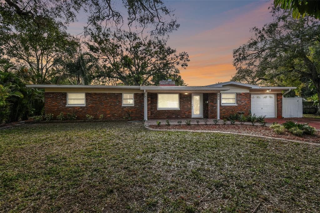 4610 S LOIS AVENUE TAMPA, FL 33611