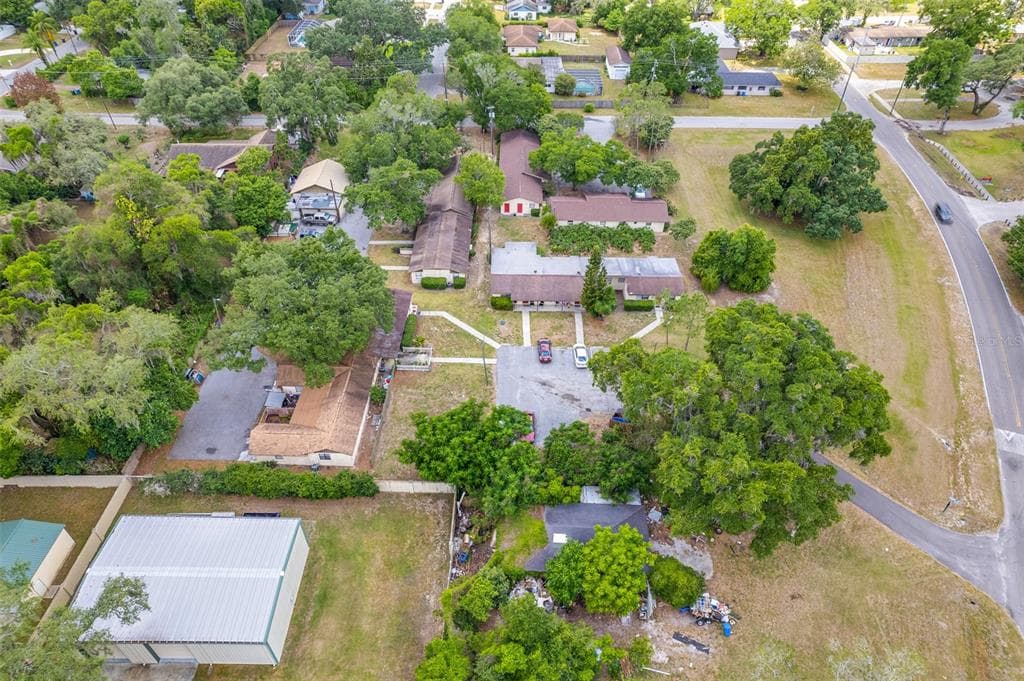 207 N PINEWOOD AVENUE BRANDON, FL 33510