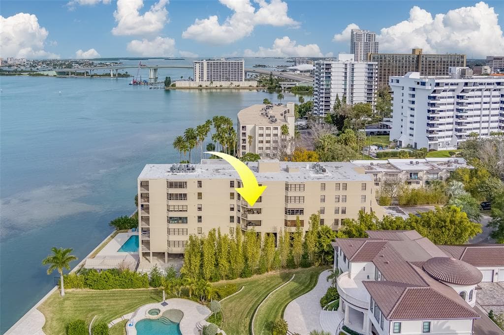 602 LIME AVENUE UNIT 404 CLEARWATER, FL 33756