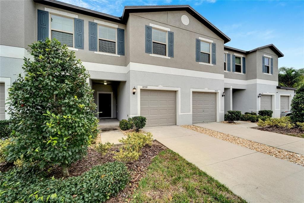 9739 MULBERRY MARSH LANE RUSKIN, FL 33573