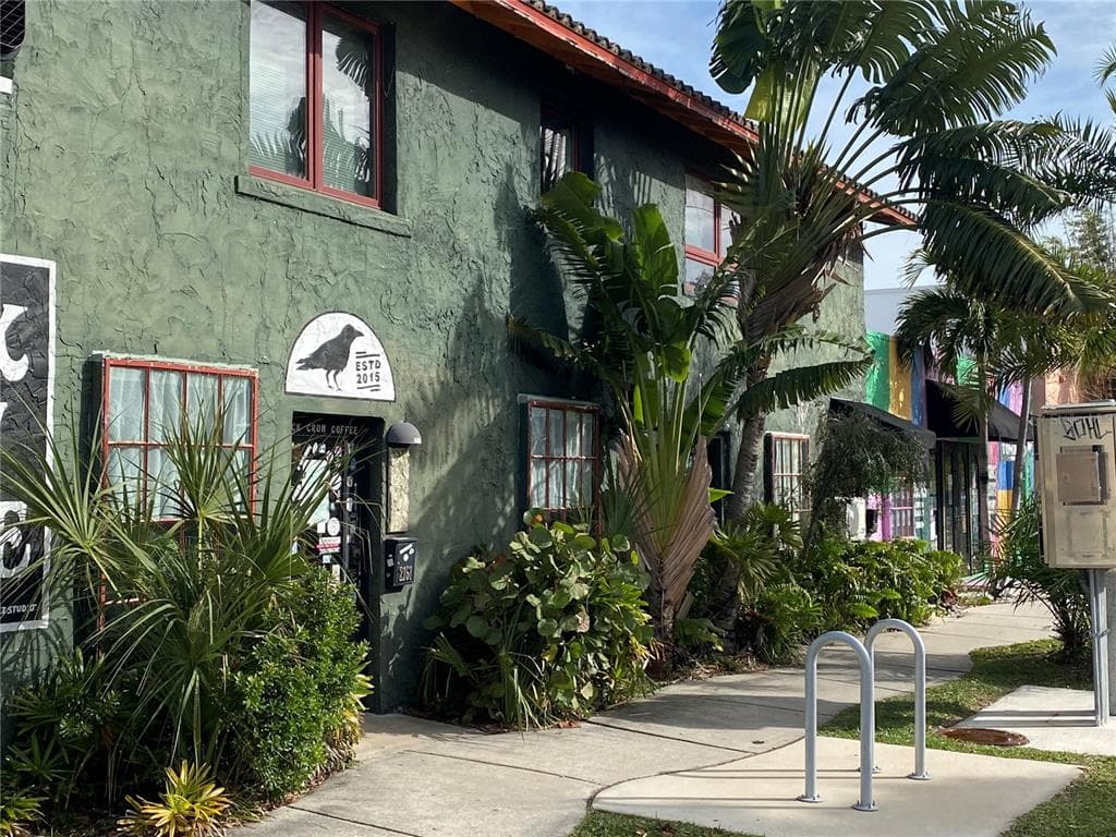 2155 1 AVENUE S ST PETERSBURG, FL 33712