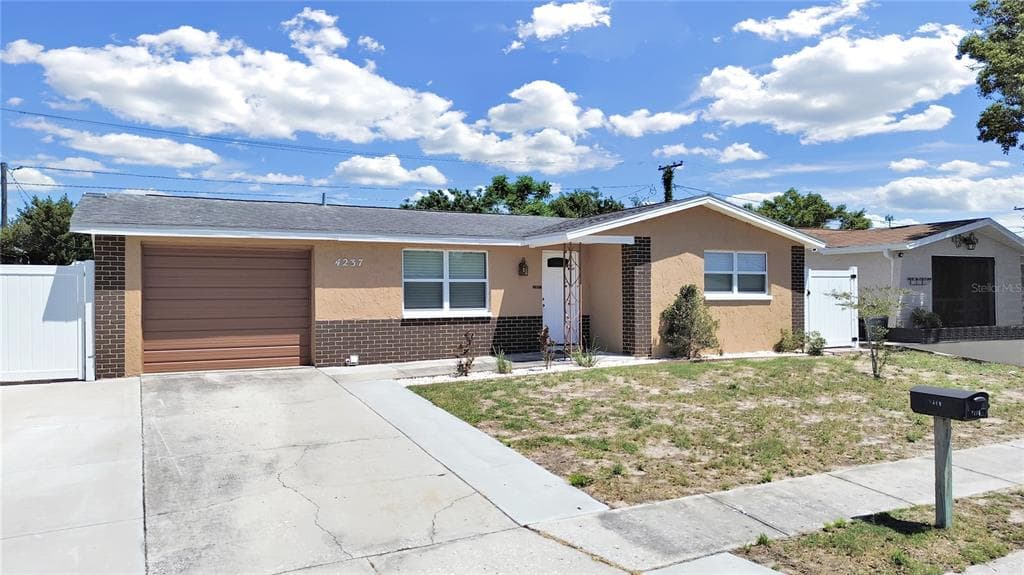 4237 WESTWOOD DRIVE