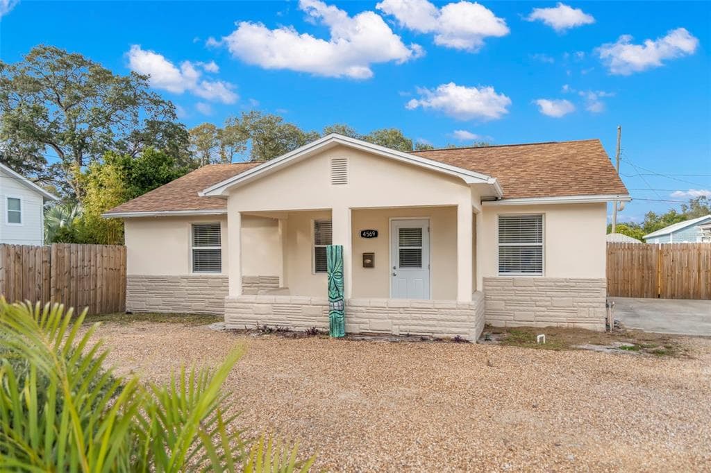 4569 32ND AVENUE N ST PETERSBURG, FL 33713