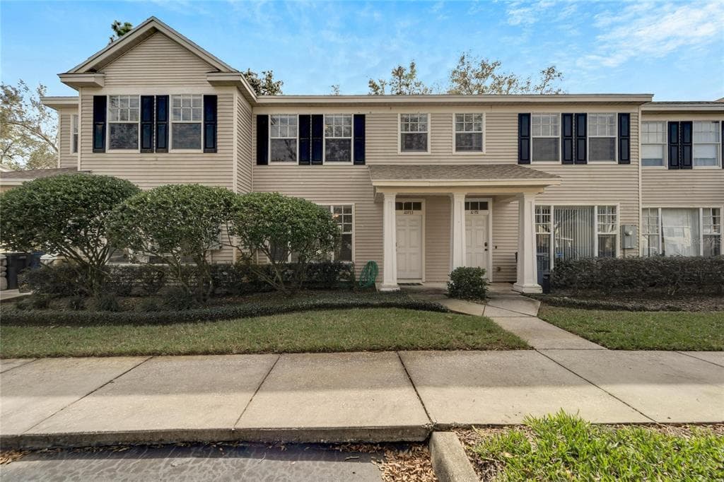 10933 BLACK SWAN COURT SEFFNER, FL 33584