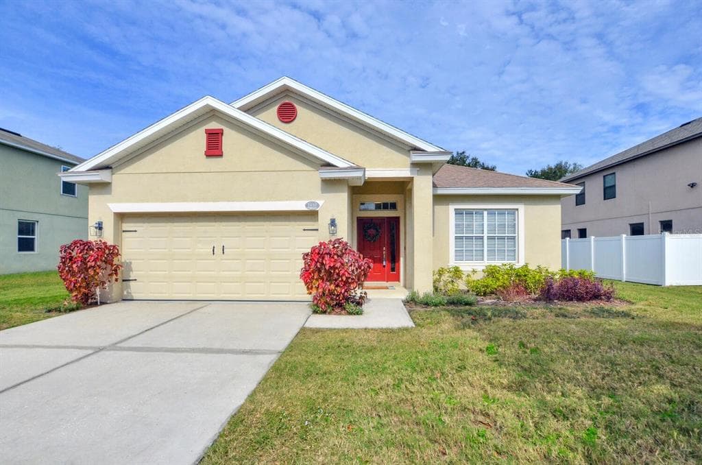 7610 TANGLE BROOK BOULEVARD GIBSONTON, FL 33534