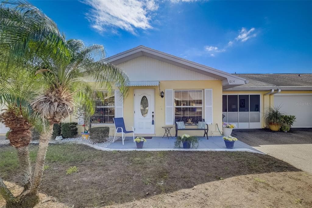 1014 WARWICK COURT UNIT 24A SUN CITY CENTER, FL 33573