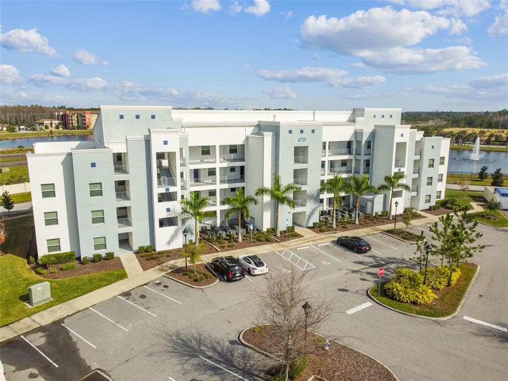 4721 CLOCK TOWER DR UNIT 307 KISSIMMEE, FL 34746