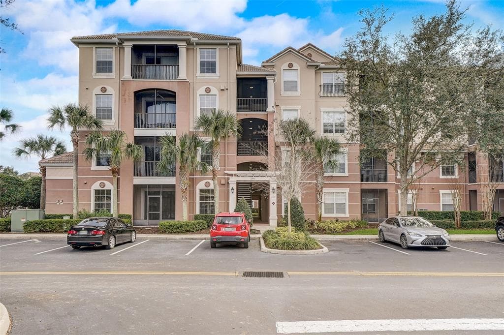 1351 VENEZIA COURT UNIT 105 DAVENPORT, FL 33896