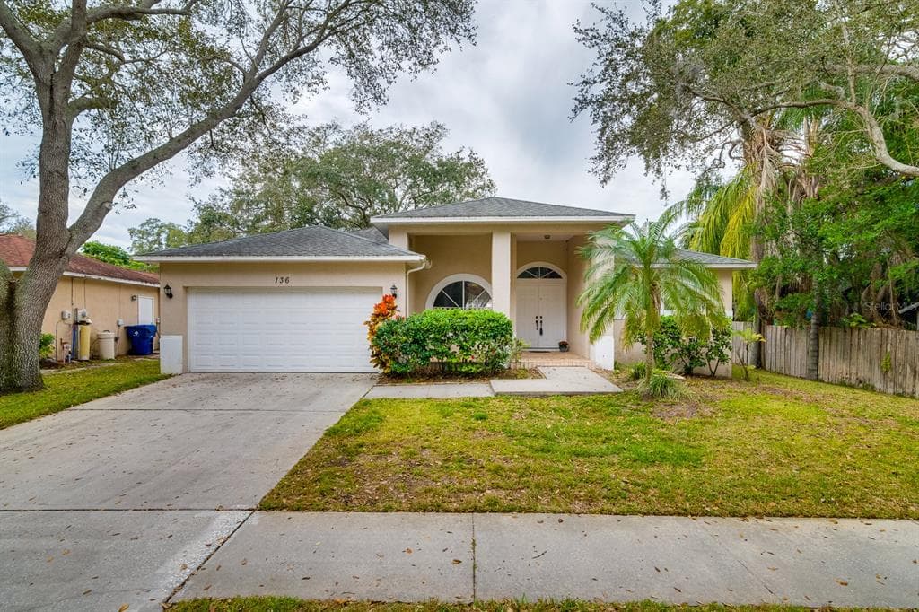 136 SAGE CIRCLE CRYSTAL BEACH, FL 34681