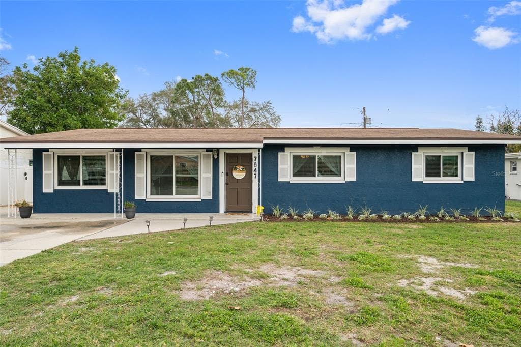 7547 RIDGE ROAD SEMINOLE, FL 33772