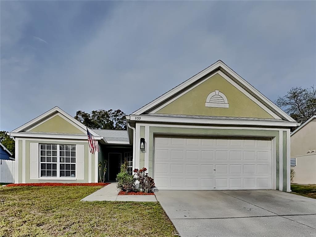 233 LAKEWAY LANE APOLLO BEACH, FL 33572