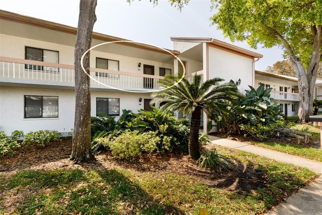 142 LAKEVIEW WAY UNIT 142 OLDSMAR, FL 34677