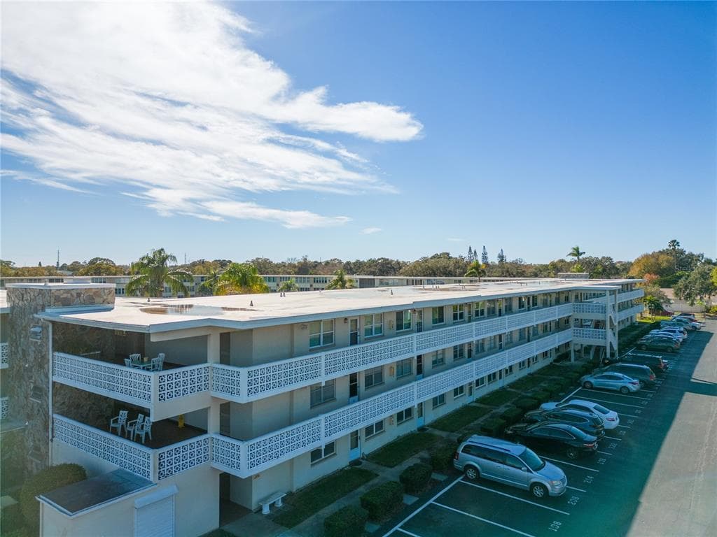 8100 DR MARTIN LUTHER KING JR STREET N UNIT 308 ST PETERSBURG, FL 33702