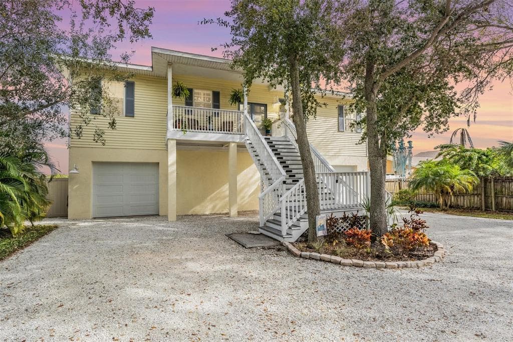 3124 PHOENIX AVENUE OLDSMAR, FL 34677