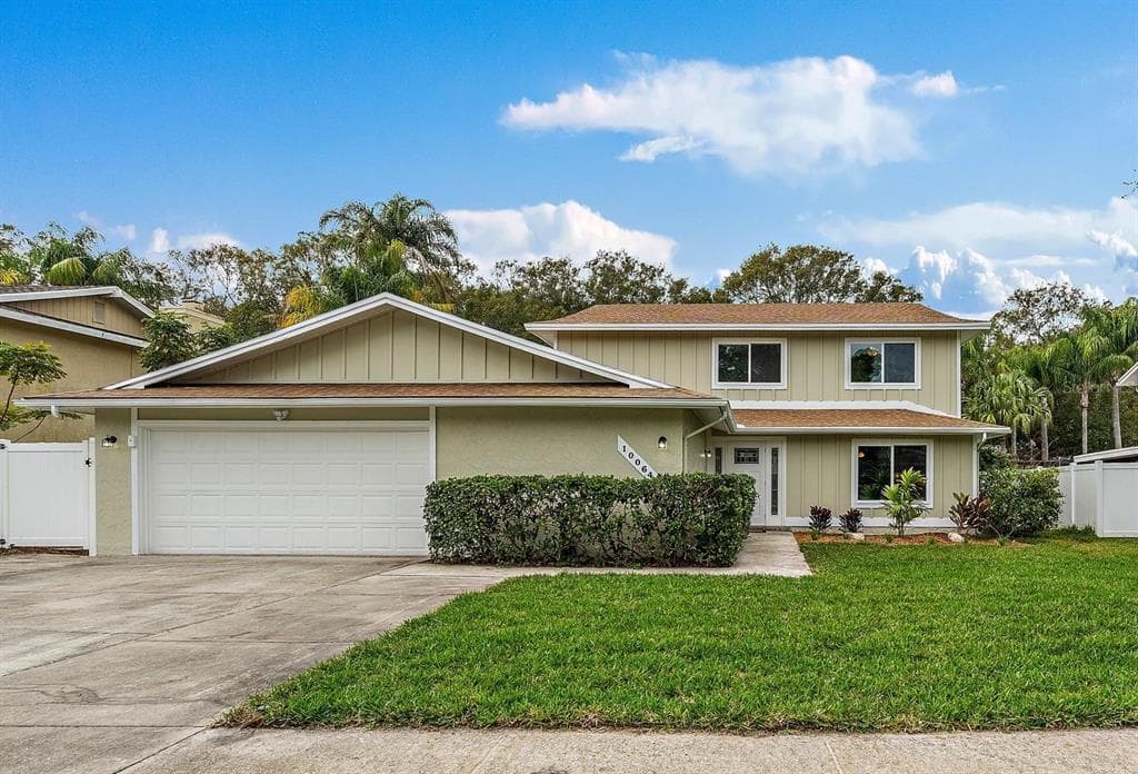 10064 W BAY STREET SEMINOLE, FL 33776