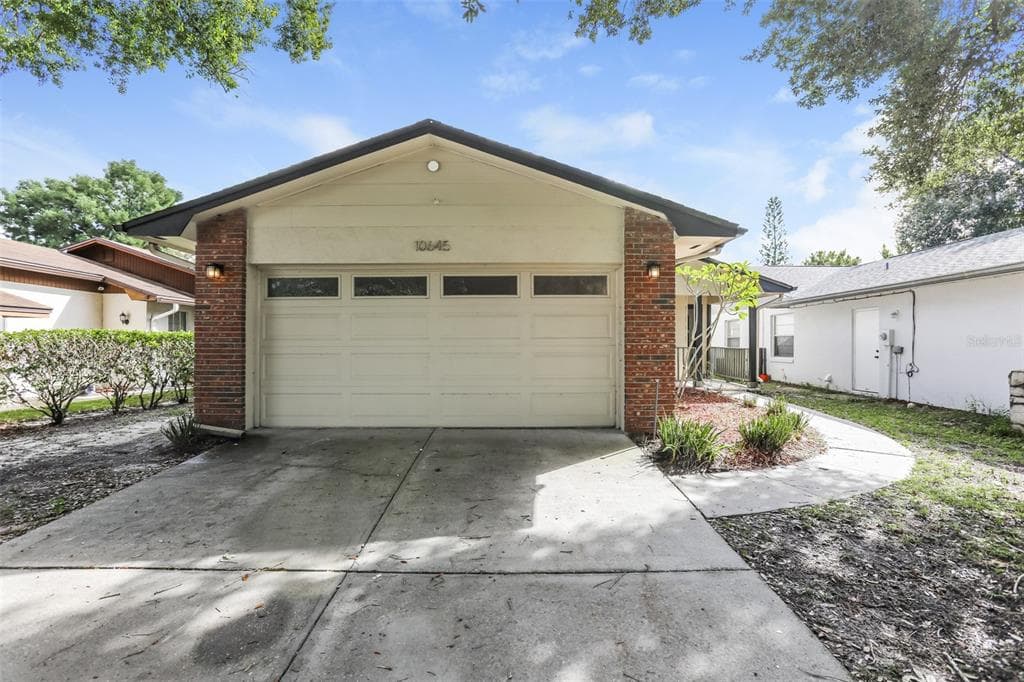 10645 WYNDCLIFF DRIVE ORLANDO, FL 32817